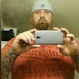 Meet your Posher, Ellis